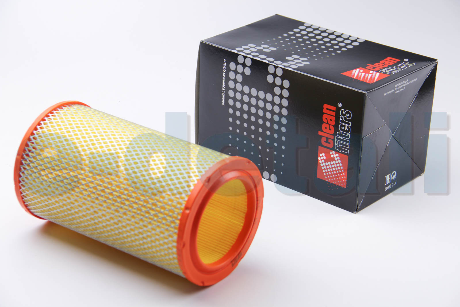 MA401 CLEAN FILTERS Фильтр воздушный Megane 1.6i 96-99/Trafic 2.0-2.2 89-98